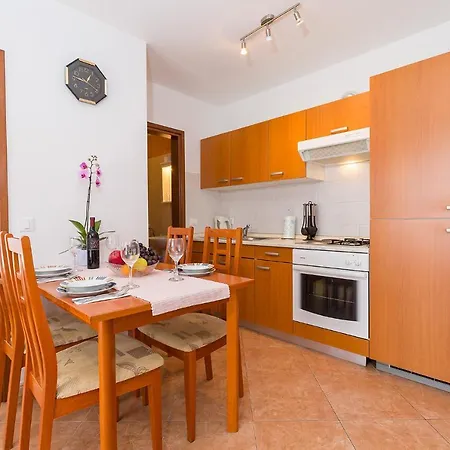Radojka Apartment *
